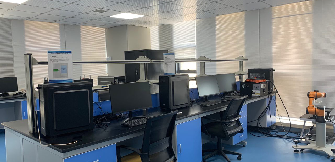 侧信道实验室一角